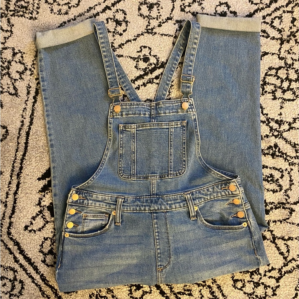 Universal Thread size 4 overalls